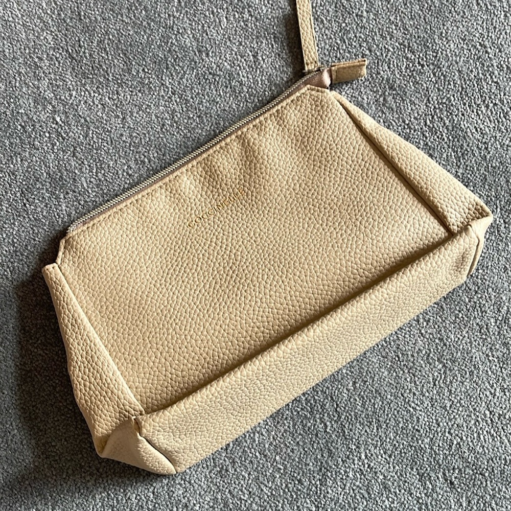 Coccinelle Cosmetic Bag Tan